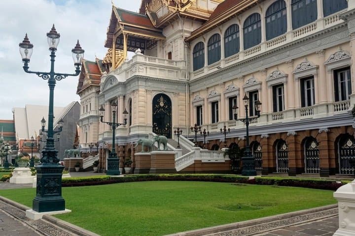 Bangkok Grand Palace Wat Pho and Wat Arun Boat Tour - 4