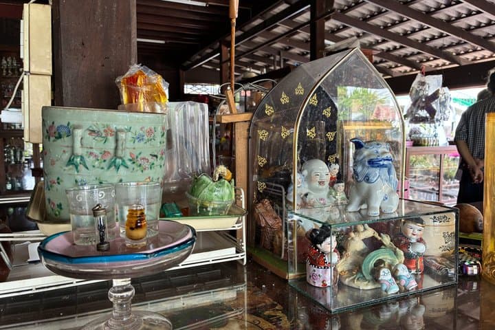 2-hour Bangkok Canal Cruise by EV Boat Big Buddha - 8