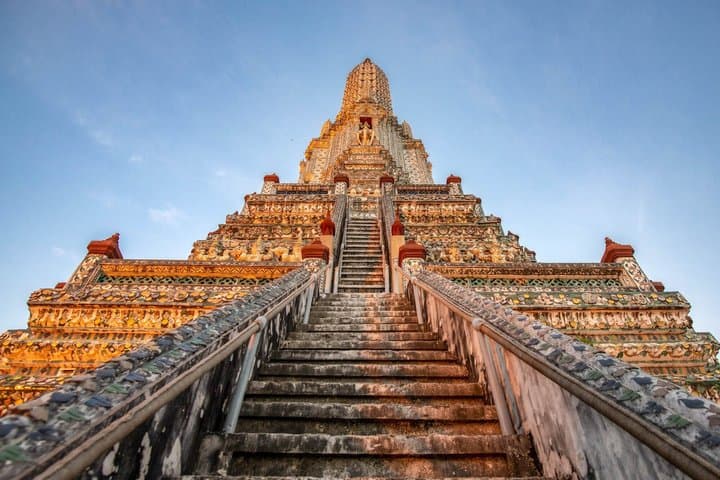 Wat Arun Thai Traditional Costume Experience with Photos - 5