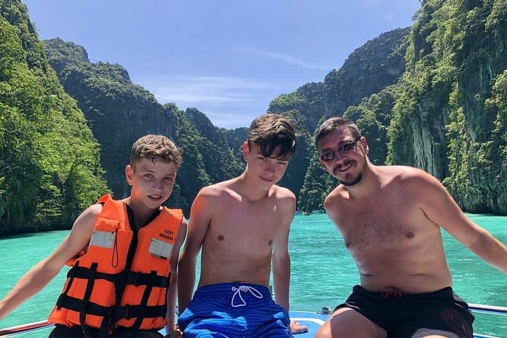 Phi Phi 4 Islands Early Bird by Speedboat Tour from Krabi