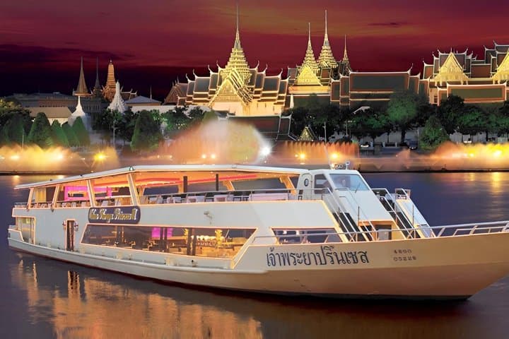Bangkok Chao Phraya Dinner Cruise with Live Show and City Views