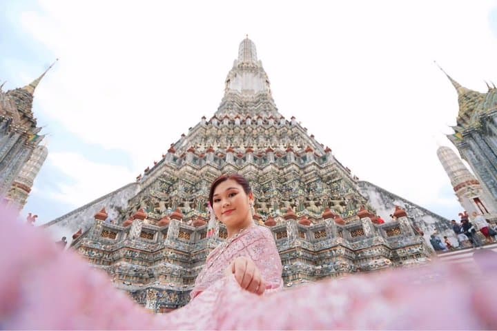 Wat Arun Thai Traditional Costume Experience with Photos - 1